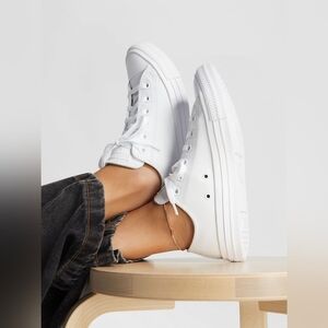 Converse | All White Mono Chuck Taylor Low Top Unisex Sneakers Size 9.5
